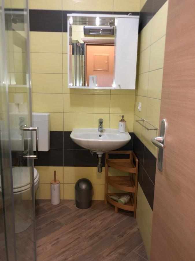 Apartmani Ivana Cres Eksteriør bilde
