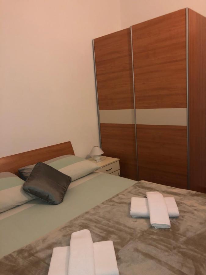 Apartmani Ivana Cres Eksteriør bilde